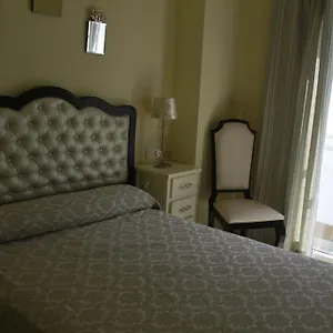 Hostal Flor De Lis- Lojo 2*, Conil De La Frontera Spagna